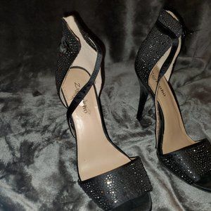 Zigi Soho Black studded pumps